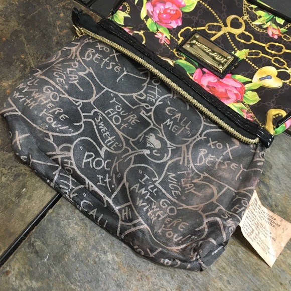 Betsey Johnson small make up bag - Picture 4 of 4